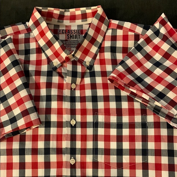 Gently used Old Navy button up long sleeve collared shirt - Men’s size XXL - Picture 6 of 6